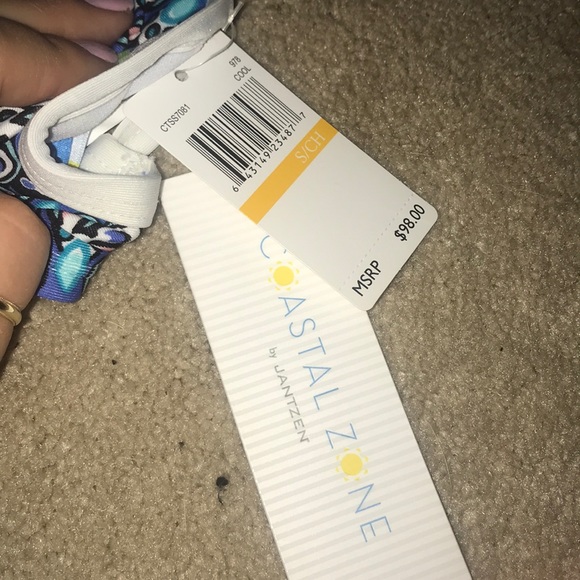 BRAND NEW Wrap bikini - Picture 4 of 7